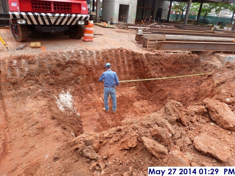 Laying out the foundation walls at column line 6.5 From G-C.7 Facing South (800x600)